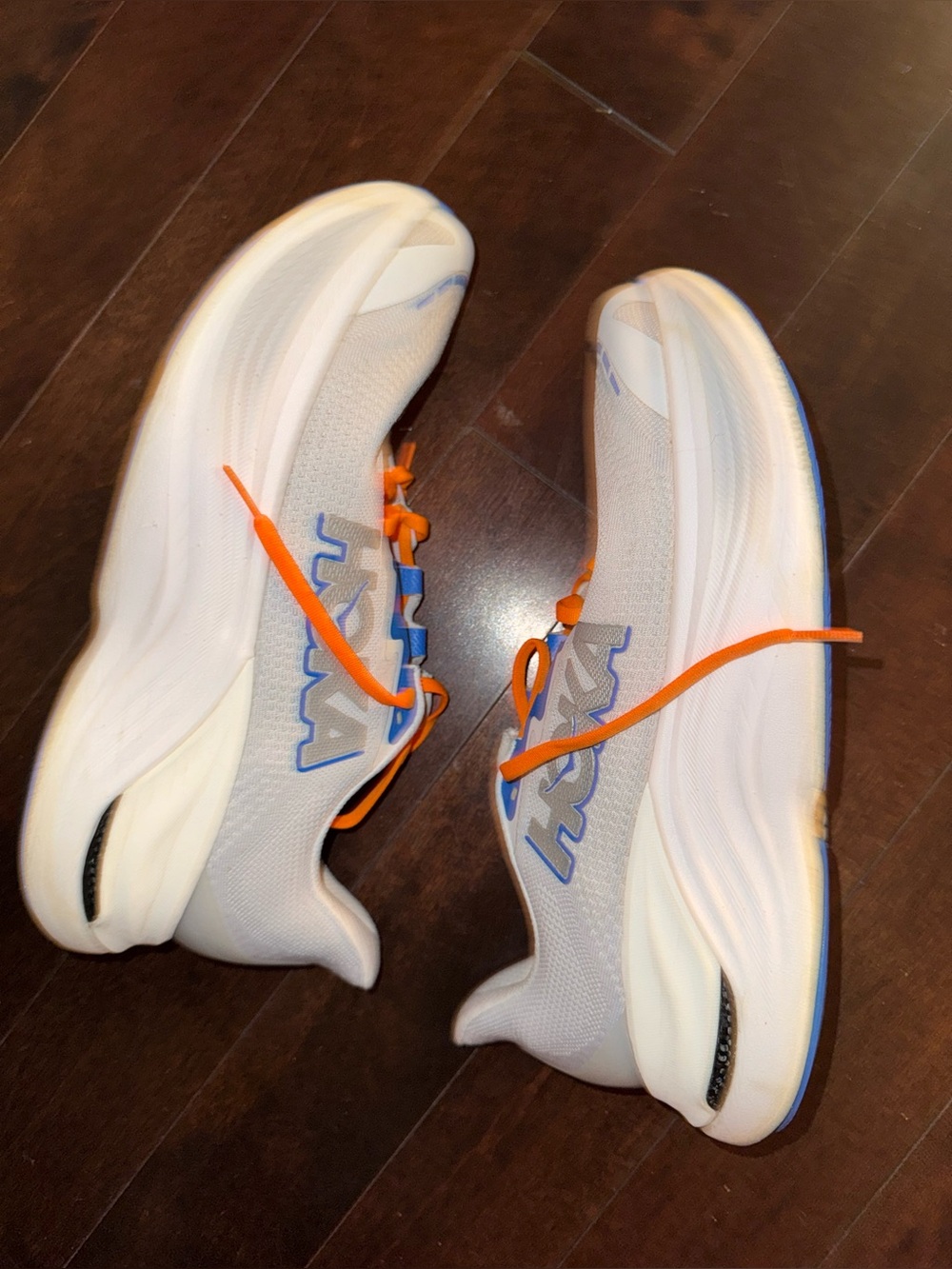 HOKA - SKYWARD X - MEN
